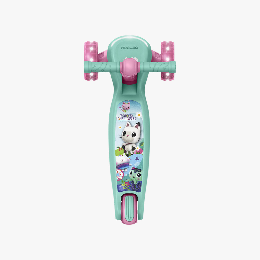 above view of the deck on the gabby's dollhouse kick scooter