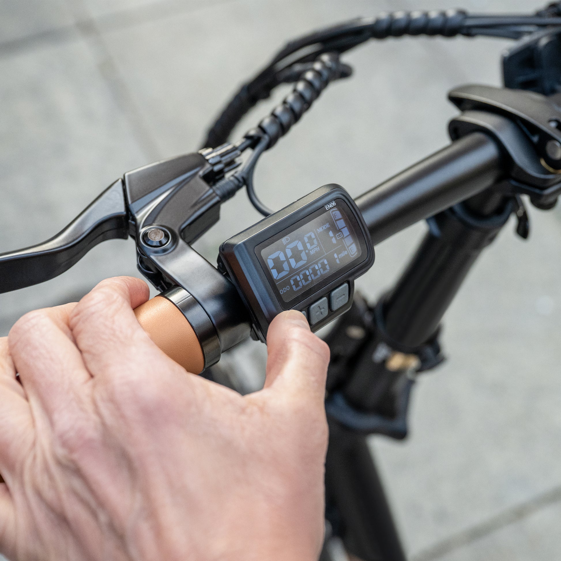 close up of display on Venture electric bike handlebar