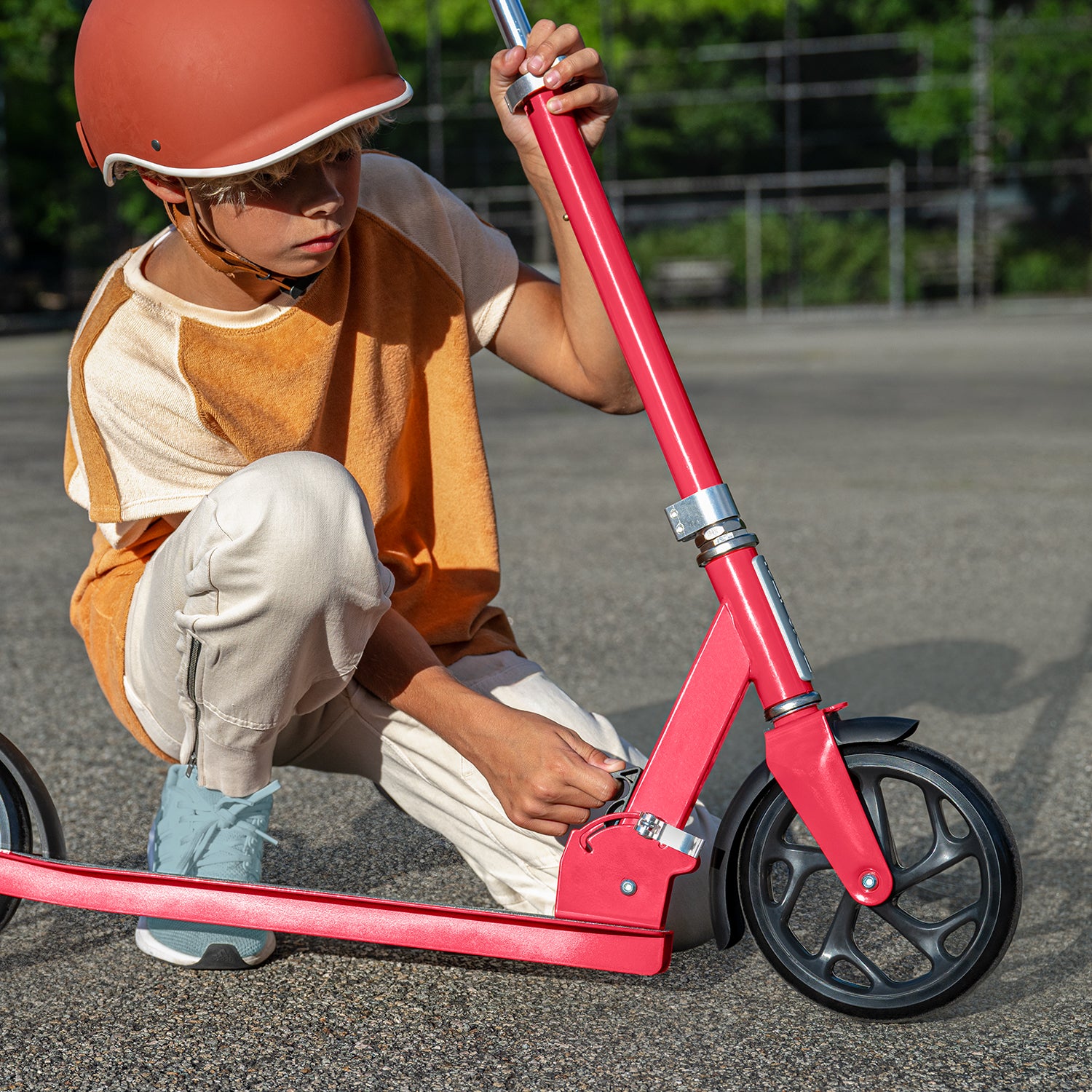 kid folding hex kick scooter stem down