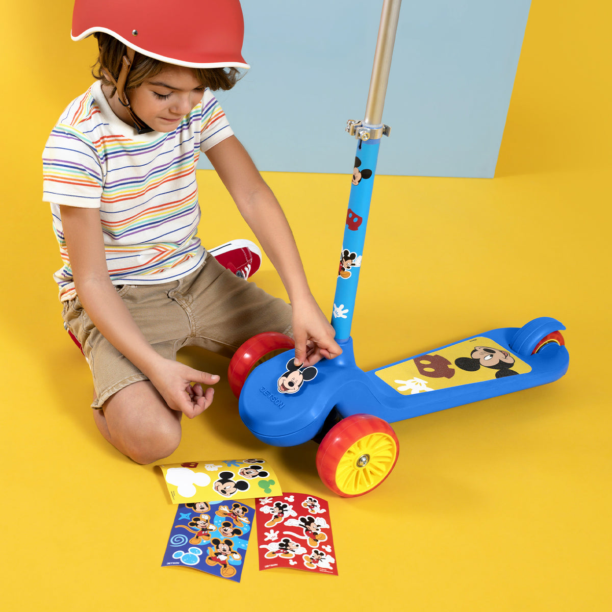 Mickey Mouse Dropkick Mickey Mouse Customizable Kick Scooter