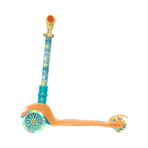 Deluxe 3-Wheel Light-Up Kick Scooter - Favorite Characters Editions Moana