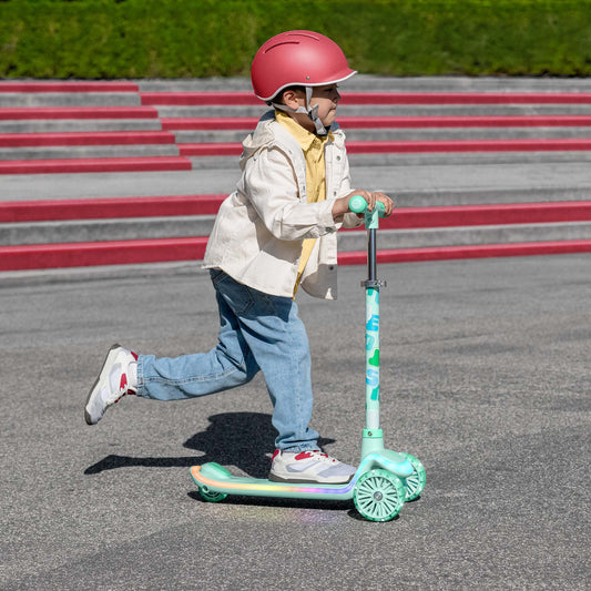 Twee 3-Wheel Light-Up Kick Scooter