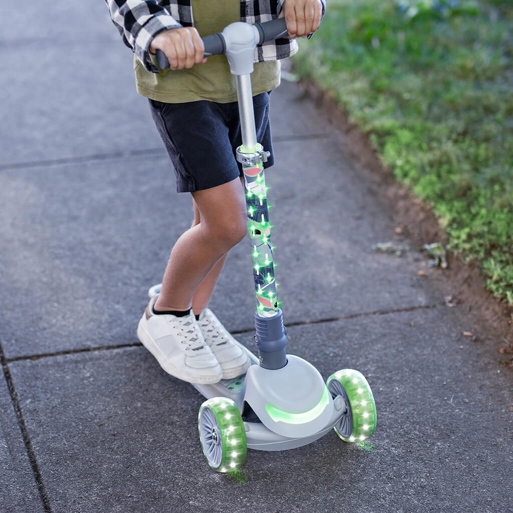 close up of the light up stem and wheels on the disney grogu kick scooter